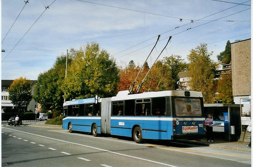 (081'311) - VBL Luzern - Nr. 182 - NAW/Hess Gelenktrolleybus am 21. Oktober 2005 in Luzern, Brelstrasse