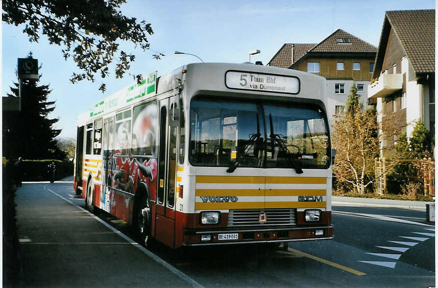 (081'530) - STI Thun - Nr. 31/BE 419'031 - Volvo/R&J (ex SAT Thun Nr. 31) am 20. November 2005 in Thun, Schorenfriedhof