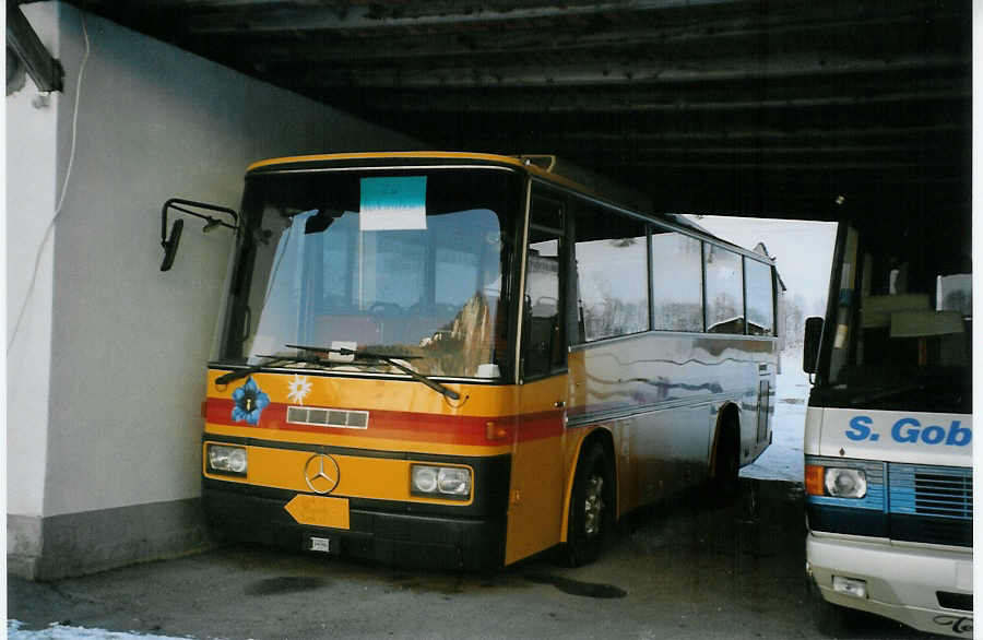 (081'803) - Gobeli, Lenk - Mercedes/Vetter (ex AVG Grindelwald Nr. 16; ex Danzas, Lugano) am 11. Dezember 2005 in Lenk, Garage