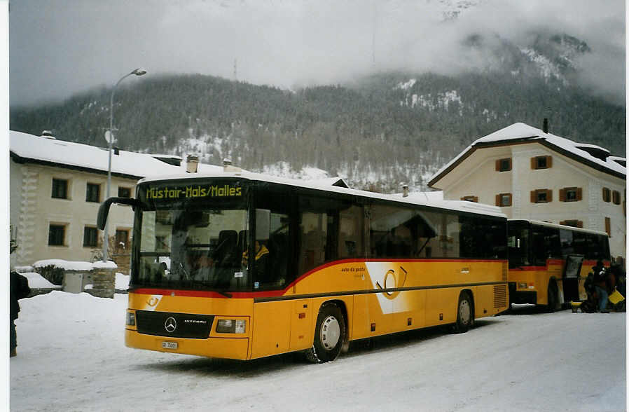 (082'405) - Terretaz, Zernez - GR 75'001 - Mercedes am 1. Januar 2006 in Zernez, Posta