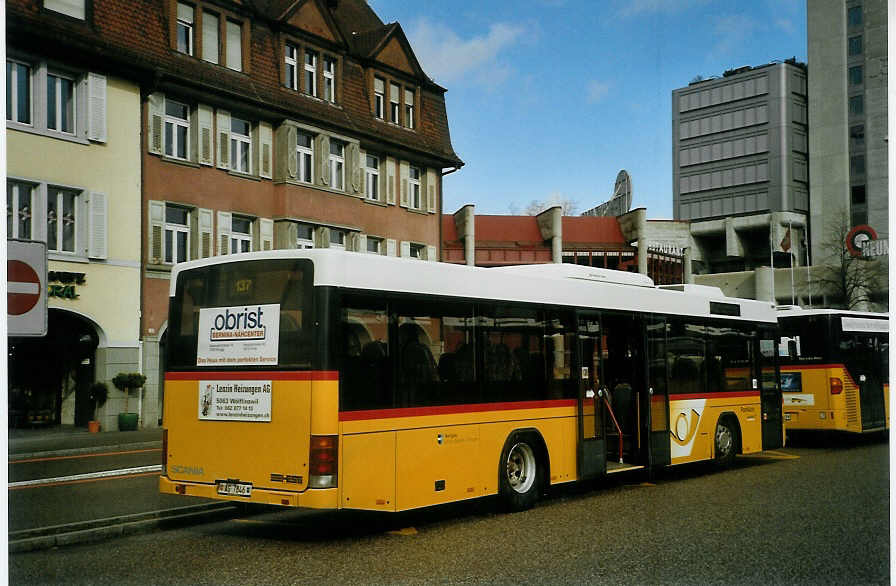 (083'026) - Brndli, Elfingen - Nr. 3/AG 7846 - Scania/Hess am 18. Februar 2006 beim Bahnhof Brugg