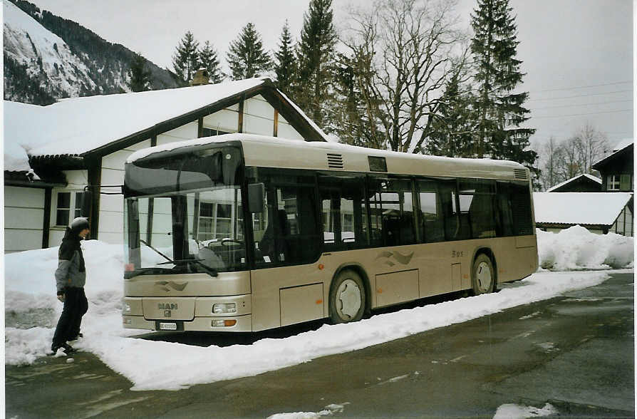 (083'214) - AFA Adelboden - Nr. 55/BE 611'030 - MAN/Gppel (ex Matt, FL-Mauren Nr. 66) am 19. Februar 2006 in Lenk, Gutenbrunnenstrasse
