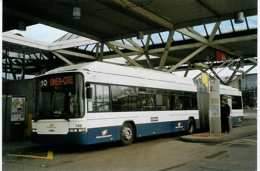 (083'628) - TPG Genve - Nr. 749 - Hess/Hess Gelenktrolleybus am 6. Mrz 2006 in Genve, Aroport