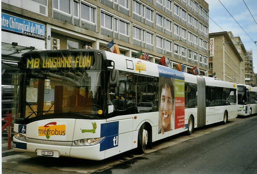 (083'630) - TL Lausanne - Nr. 535/VD 1599 - Solaris am 6. Mrz 2006 beim Bahnhof Lausanne
