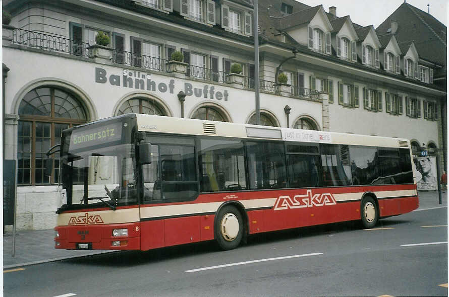 (084'405) - ASKA Aeschi - Nr. 8/BE 387'558 - MAN am 29. April 2006 beim Bahnhof Thun
