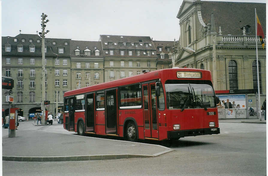 (084'810) - Bernmobil, Bern - Nr. 108/BE 500'108 - Volvo/R&J am 10. Mai 2006 beim Bahnhof Bern