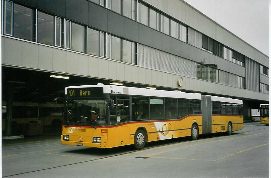 (084'911) - PostAuto Bern-Freiburg-Solothurn - Nr. 602/BE 614'088 - Mercedes (ex P 27'726) am 10. Mai 2006 in Bern, Postautostation