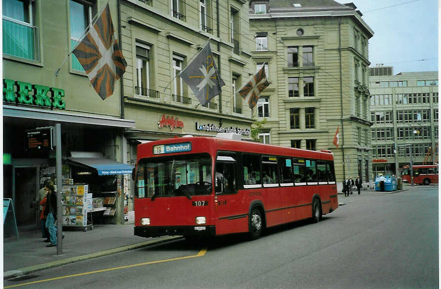 (085'524) - Bernmobil, Bern - Nr. 107/BE 500'107 - Volvo/R&J am 22. Mai 2006 in Bern, Hirschengraben