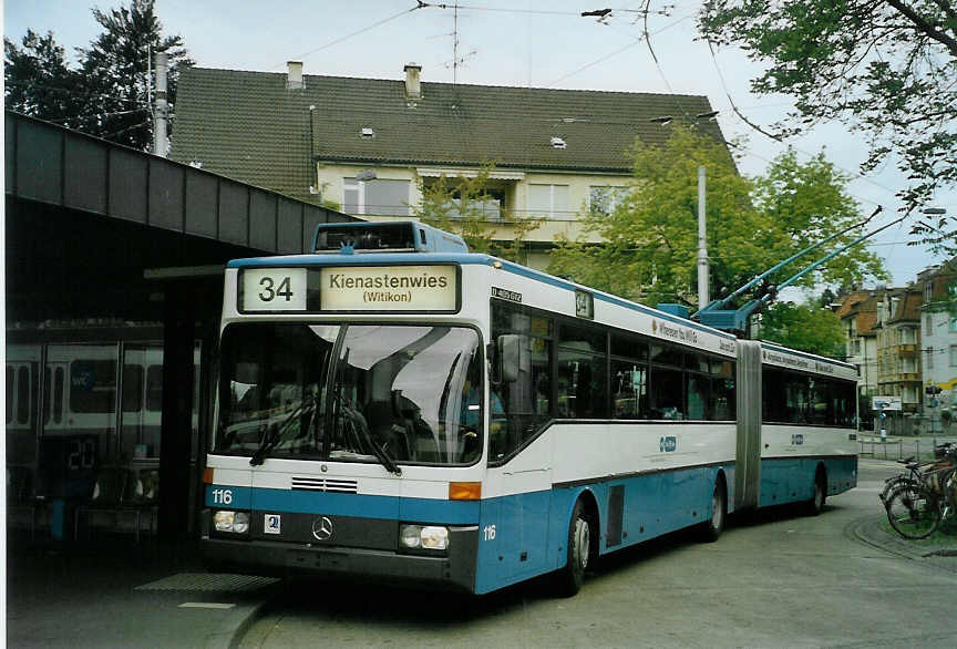 (085'611) - VBZ Zrich - Nr. 116 - Mercedes Gelenktrolleybus am 25. Mai 2006 in Zrich, Klusplatz