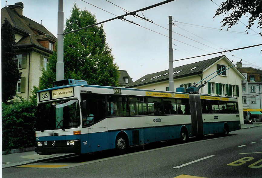 (085'628) - VBZ Zrich - Nr. 112 - Mercedes Gelenktrolleybus am 25. Mai 2006 in Zrich, Klusplatz