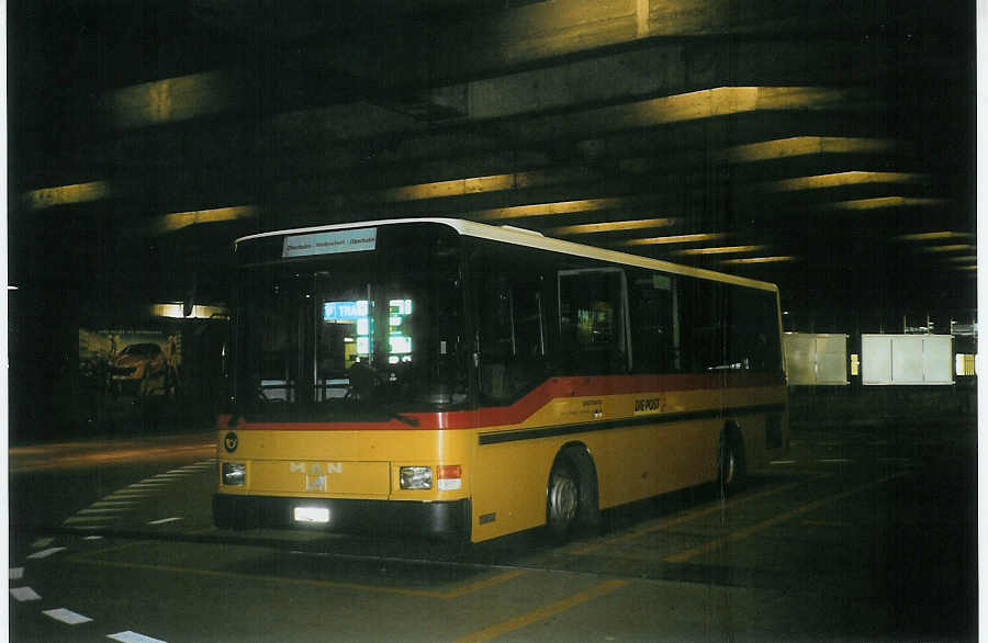 (085'635) - PostAuto Bern-Freiburg-Solothurn - Nr. 452/BE 615'593 - MAN/Hess (ex Trachsel, Hasle-Regsau; ex Loosli, Wyssachen) am 28. Mai 2006 in Bern, Postautostation