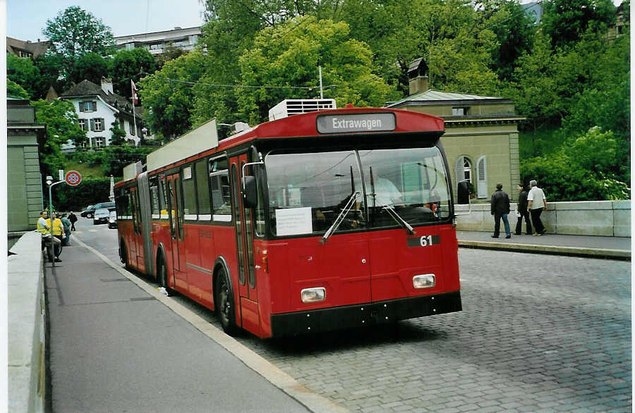 (085'804) - Bernmobil, Bern - Nr. 61 - FBW/Hess Gelenktrolleybus am 28. Mai 2006 in Bern, Brengraben