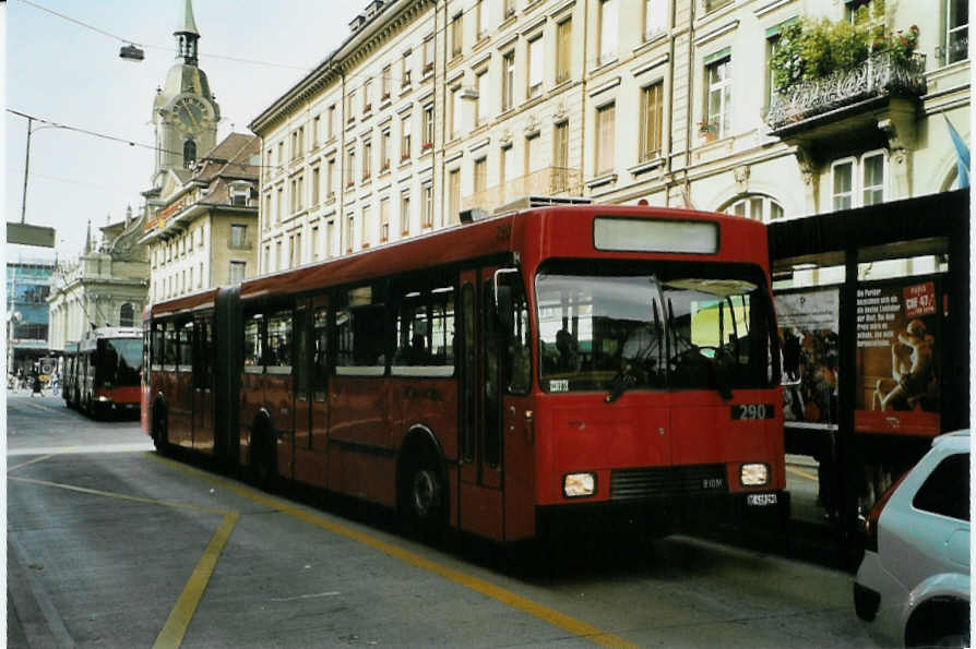 (086'224) - Bernmobil, Bern - Nr. 290/BE 419'290 - Volvo/R&J-Hess-Gangloff am 16. Juni 2006 beim Bahnhof Bern