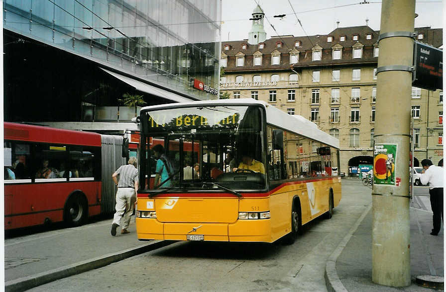 (086'230) - PostAuto Bern - Nr. 511/BE 615'598 - Volvo/Hess (ex P 25'677) am 16. Juni 2006 beim Bahnhof Bern