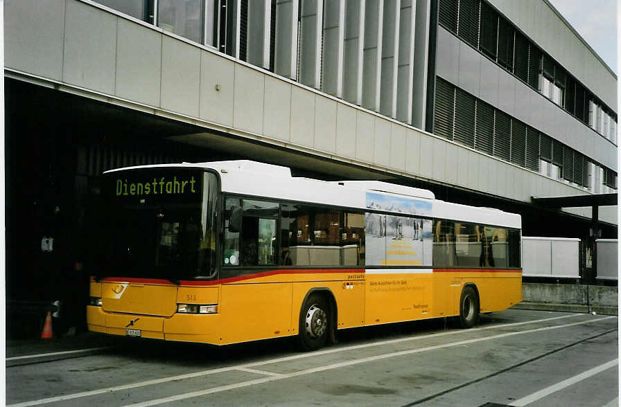 (086'303) - PostAuto Bern - Nr. 513/BE 615'600 - Volvo/Hess (ex P 25'679) am 16. Juni 2006 in Bern, Postautostation