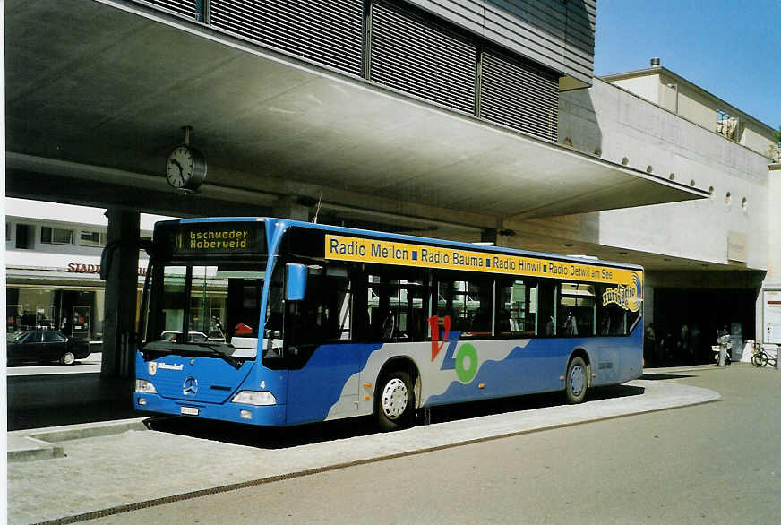 (086'331) - VZO Grningen - Nr. 4/ZH 41'404 - Mercedes am 18. Juni 2006 beim Bahnhof Uster