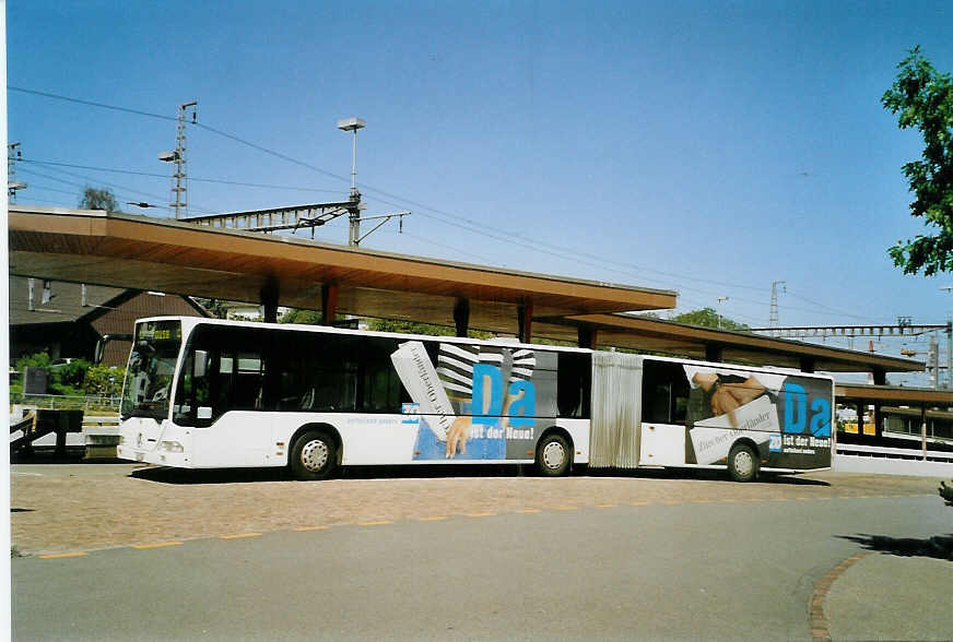 (086'337) - VZO Grningen - Nr. 61/ZH 691'894 - Mercedes am 18. Juni 2006 beim Bahnhof Wetzikon