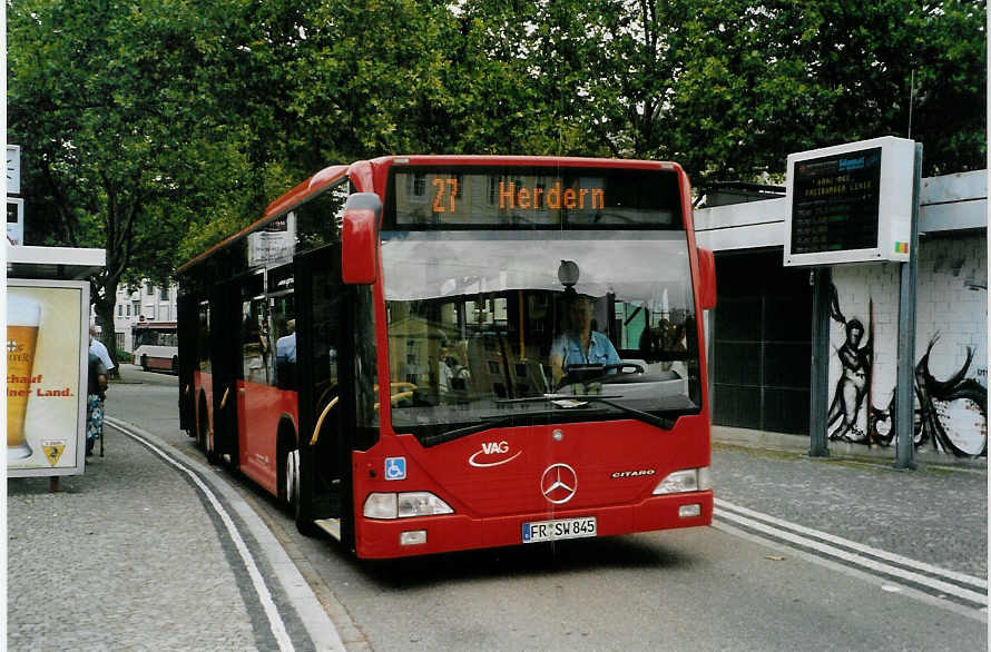 (087'203) - VAG Freiburg - Nr. 845/FR-SW 845 - Mercedes am 8. Juli 2006 in Freiburg, Siegesdenkmal
