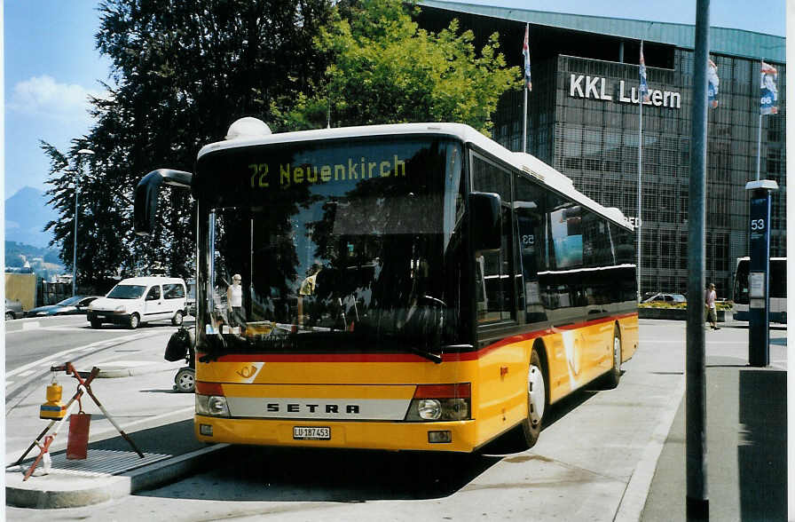 (087'520) - Stirnimann, Neuenkirch - Nr. 41/LU 187'453 - Setra am 25. Juli 2006 beim Bahnhof Luzern