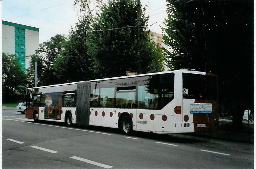 (087'704) - TPF Fribourg - Nr. 586/FR 300'427 - Mercedes am 26. Juli 2006 in Fribourg, Jura-Minigolf