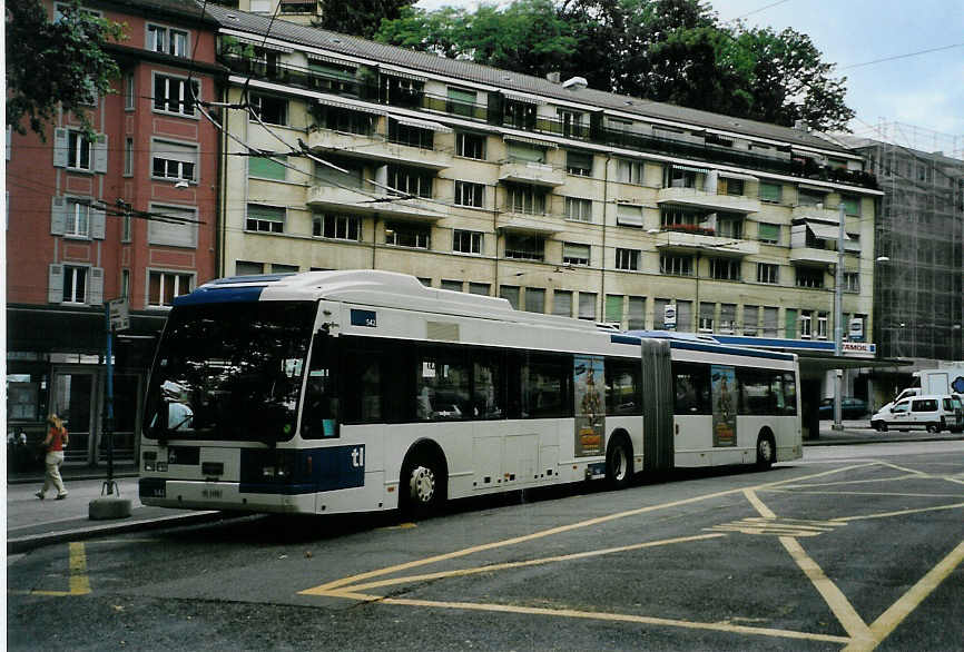 (087'728) - TL Lausanne - Nr. 542/VD 1458 - Van Hool am 26. Juli 2006 in Lausanne, Tunnel