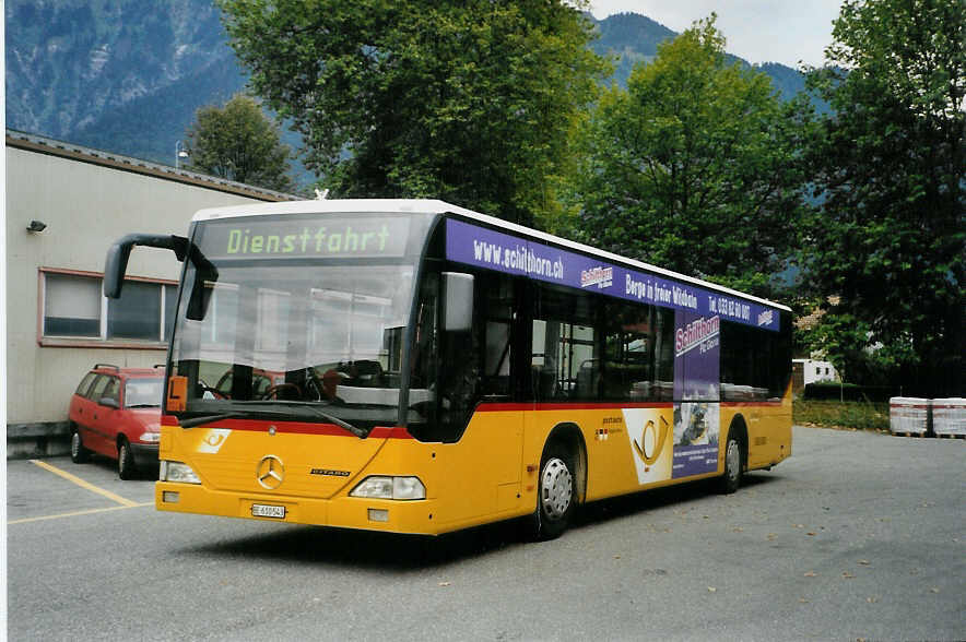 (089'610) - PostAuto Bern - BE 610'543 - Mercedes (ex P 25'381) am 3. September 2006 in Interlaken, Flugplatz