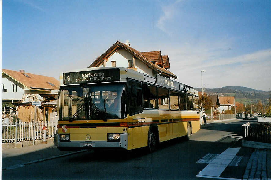 (090'902) - STI Thun - Nr. 61/BE 452'461 - Mercedes/R&J am 28. November 2006 in Thun-Lerchenfeld, Forstweg