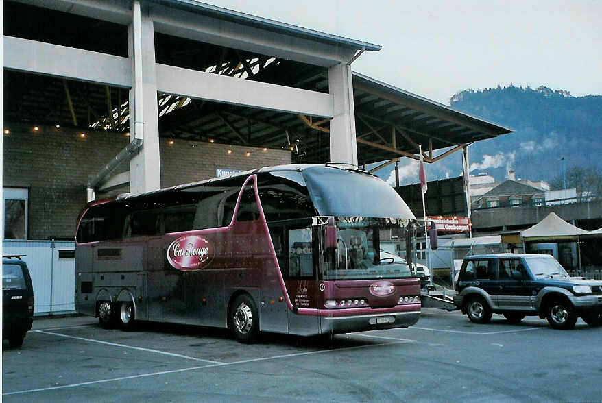 (091'018) - Car Rouge, Kerzers - Nr. 7/FR 300'607 - Neoplan am 15. Dezember 2006 in Thun, Grabengut
