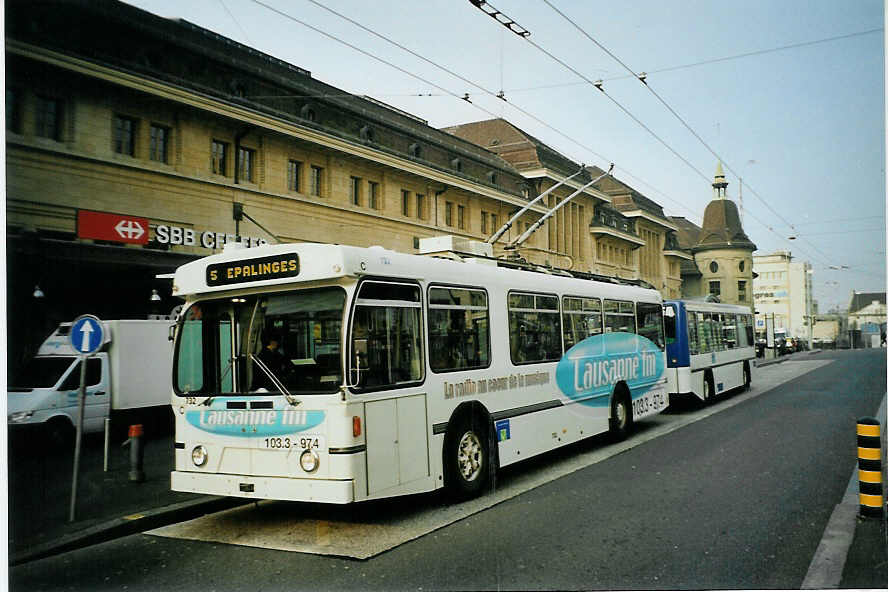 (092'525) - TL Lausanne - Nr. 732 - FBW/Hess Trolleybus am 17. Mrz 2007 beim Bahnhof Lausanne