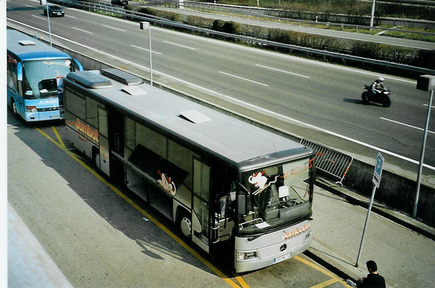 (092'807) - Aus Frankreich: Jumbobus, Annemasse - 265 WD 74 - Mercedes am 17. Mrz 2007 in Genve, Aroport