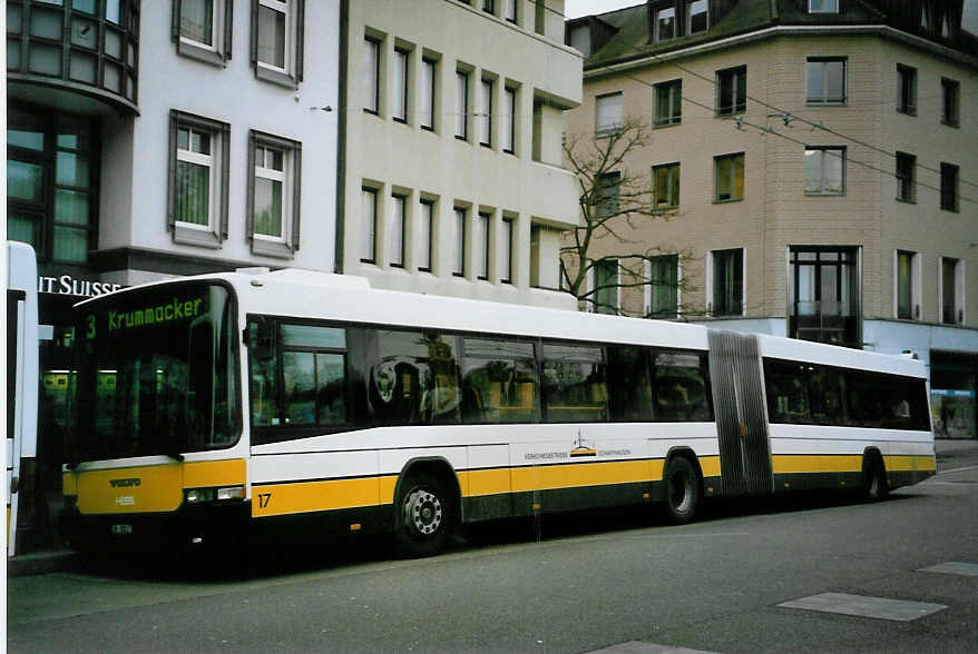 (093'310) - VBSH Schaffhausen - Nr. 17/SH 38'017 - Volvo/Hess am 22. Mrz 2007 beim Bahnhof Schaffhausen