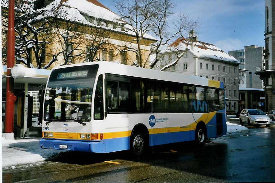(093'329) - TC La Chaux-de-Fonds - Nr. 193/NE 55'093 - Volvo/Berkhof am 25. Mrz 2007 beim Bahnhof La Chaux-de-Fonds