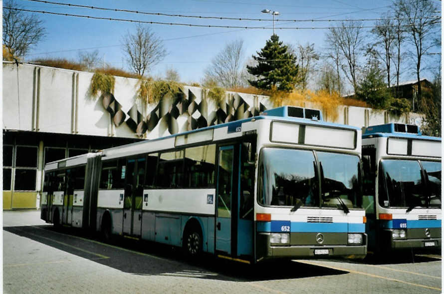 (093'613) - TL Lausanne - Nr. 652/VD 352'252 - Mercedes (ex VBZ Zrich Nr. 569) am 7. April 2007 in Lausanne, Dpt Borde