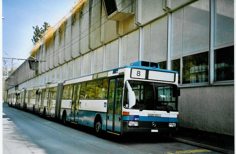 (093'614) - TL Lausanne - Nr. 651/VD 280'388 - Mercedes (ex VBZ Zrich Nr. 579) am 7. April 2007 in Lausanne, Dpt Borde