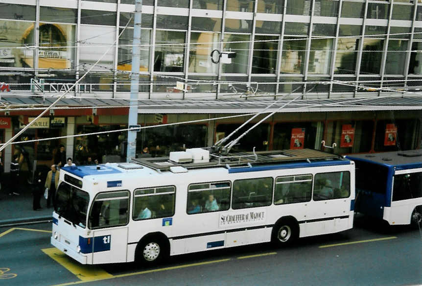 (093'632) - TL Lausanne - Nr. 771 - NAW/Lauber Trolleybus am 7. April 2007 in Lausanne, Rue Neuve