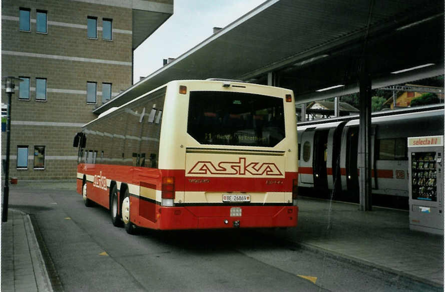 (095'807) - ASKA Aeschi - Nr. 1/BE 26'869 - Volvo am 25. Juni 2007 beim Bahnhof Spiez