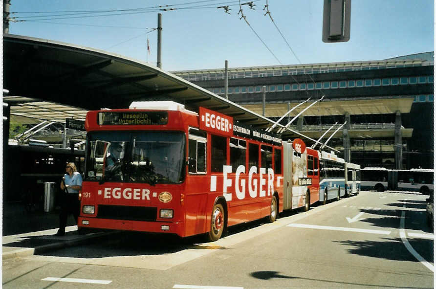 (096'223) - VBL Luzern - Nr. 191 - NAW/Hess Gelenktrolleybus am 15. Juli 2007 beim Bahnhof Luzern
