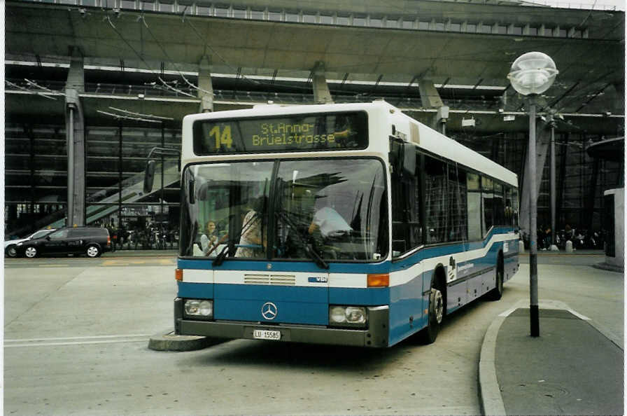 (096'821) - VBL Luzern - Nr. 558/LU 15'585 - Mercedes (ex Gowa, Luzern Nr. 58) am 23. Juli 2007 beim Bahnhof Luzern