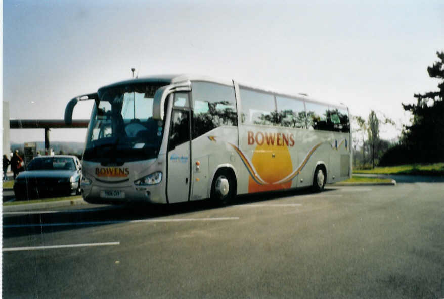 (098'808) - Aus England: Bowens, Staffordshire - Nr. 49/YN06 CNV - Scania/Irizar am 24. September 2007 in Saverne, Autobahnraststtte