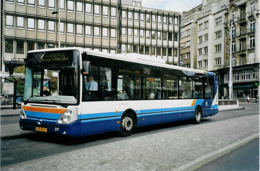 (098'813) - AVL Luxembourg - Nr. 217/SE 9911 - Irisbus am 24. September 2007 in Luxembourg, Place Hamilius