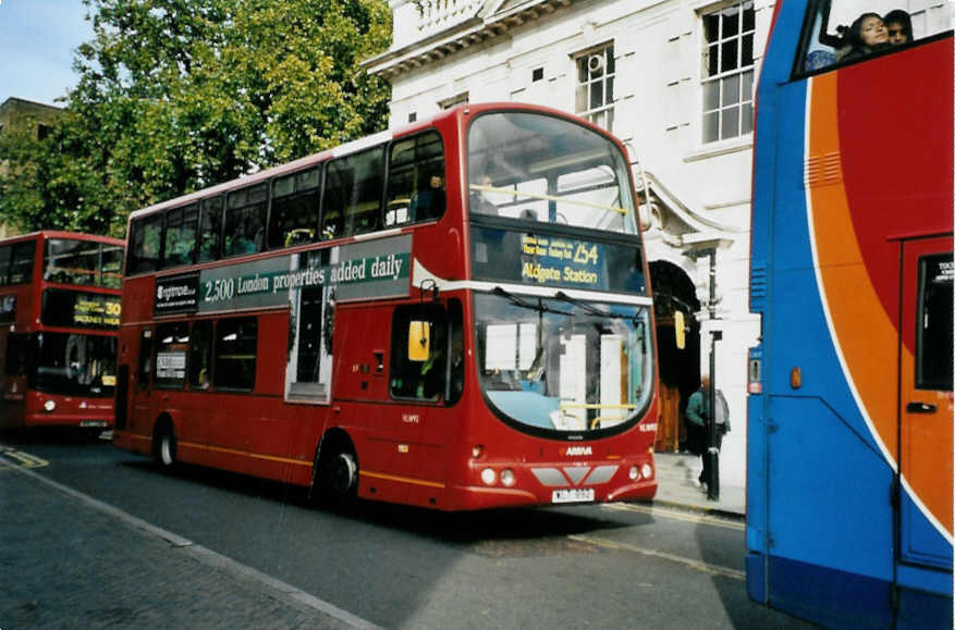 (099'033) - ARRIVA - Nr. VLW 92/WLT 892 - VDL Bus am 25. September 2007 in London, Hackney