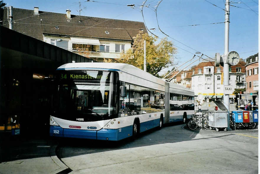 (100'119) - VBZ Zrich - Nr. 152 - Hess/Hess Gelenktrolleybus am 5. Oktober 2007 in Zrich, Klusplatz