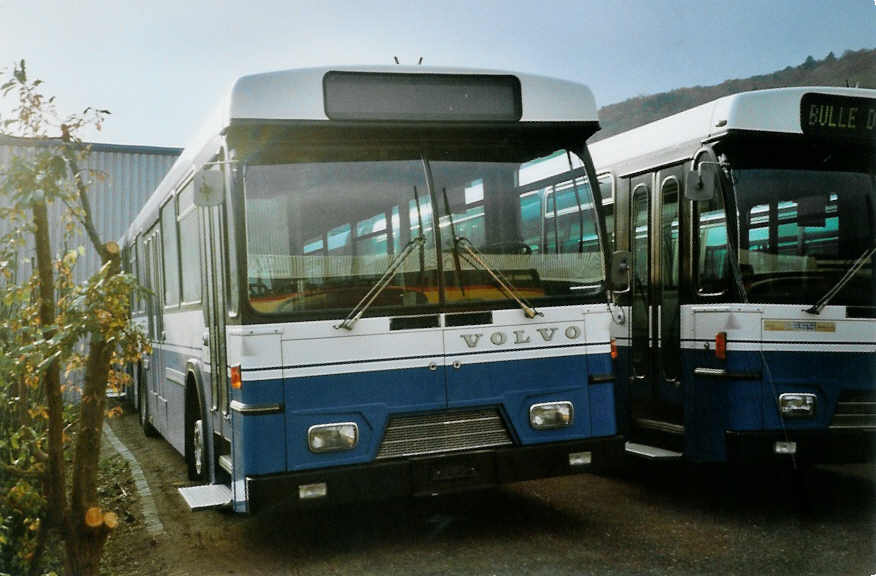 (100'633) - TPF Fribourg - Nr. 111 - Volvo/Hess (ex Nr. 573; ex TF Fribourg Nr. 173) am 27. Oktober 2007 in Biel, Rattinbus