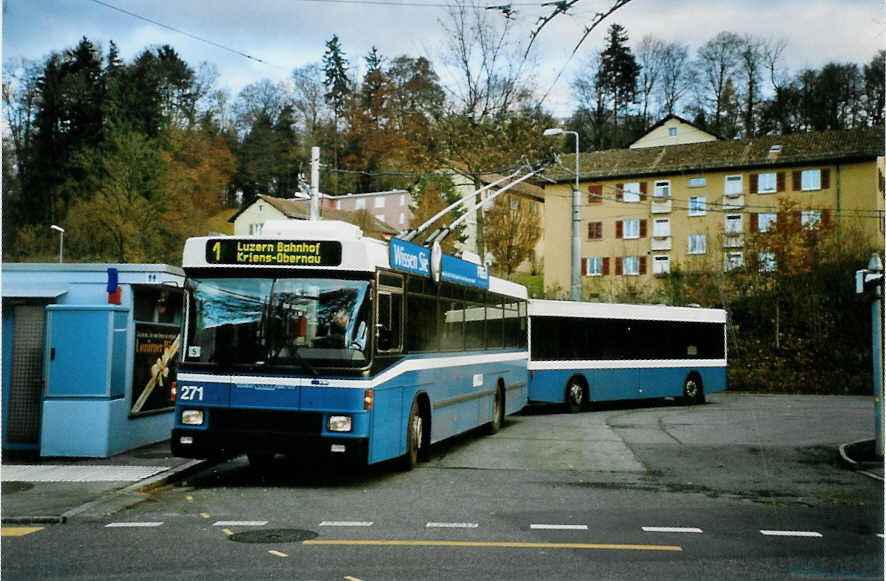 (101'502) - VBL Luzern - Nr. 271 - NAW/R&J-Hess Trolleybus am 26. November 2007 in Luzern, Maihof