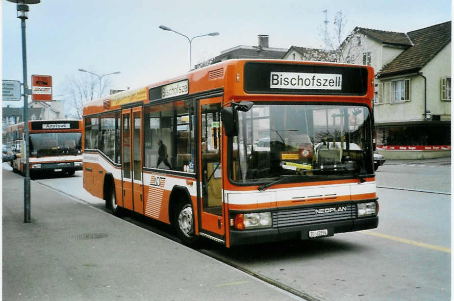 (102'334) - AOT Amriswil - Nr. 6/TG 62'894 - Neoplan am 23. Dezember 2007 beim Bahnhof Amriswil