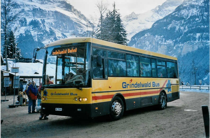 (102'910) - AVG Grindelwald - Nr. 17/BE 72'444 - Rizzi-Bus am 2. Januar 2008 beim Bahnhof Grindelwald