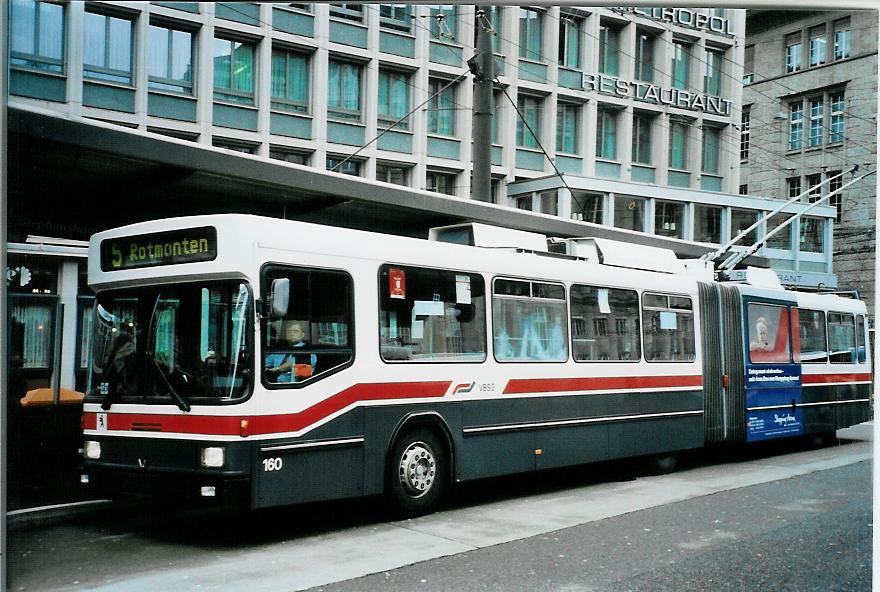 (105'817) - VBSG St. Gallen - Nr. 160 - NAW/Hess Gelenktrolleybus am 29. Mrz 2008 beim Bahnhof St. Gallen