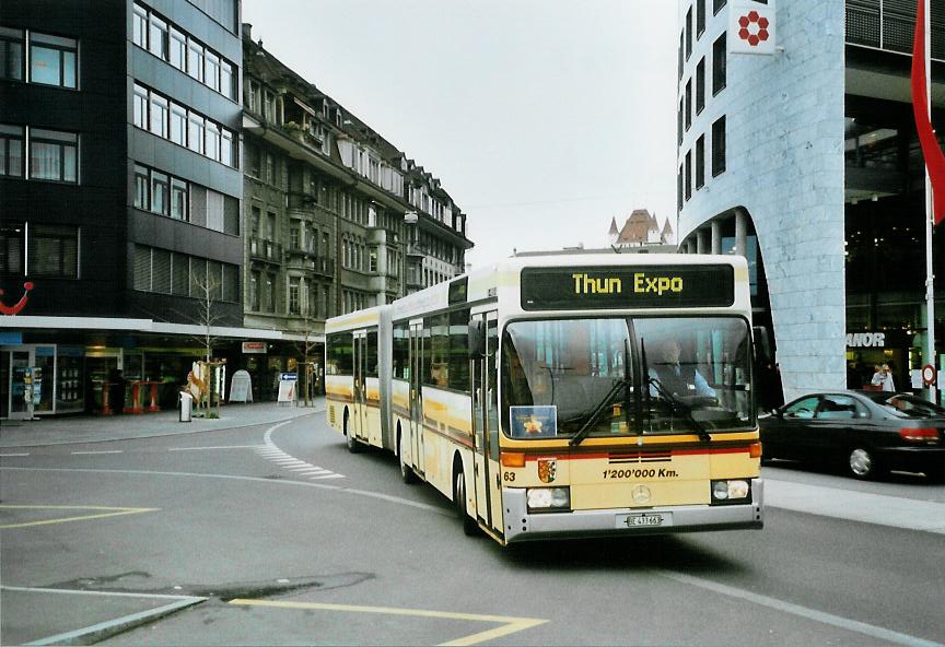 (106'130) - STI Thun - Nr. 63/BE 433'663 - Mercedes am 3. April 2008 beim Bahnhof Thun