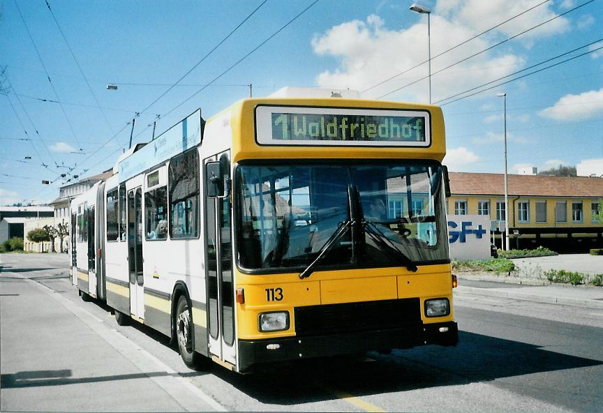 (106'814) - VBSH Schaffhausen - Nr. 113 - NAW/Hess Gelenktrolleybus am 26. April 2008 in Schaffhausen, Ebnat