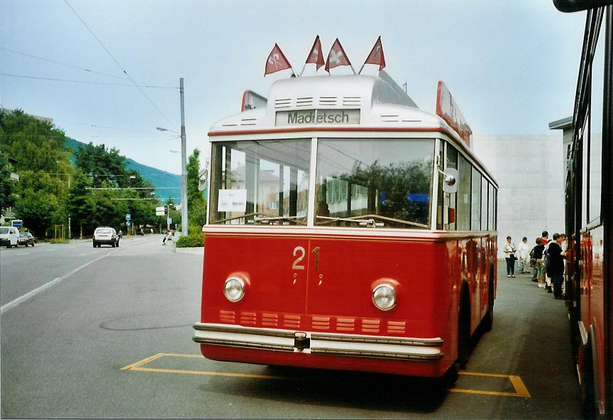 (107'708) - VB Biel - Nr. 21 - Berna/Hess Trolleybus am 1. Juni 2008 in Biel, Depot